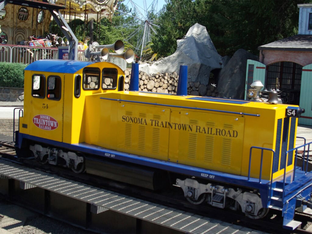 train at traintown amusement for children in sonoma 