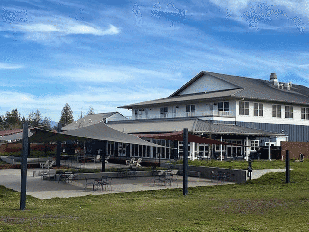 large patio dining at russian river brewing company in windsor sonoma county