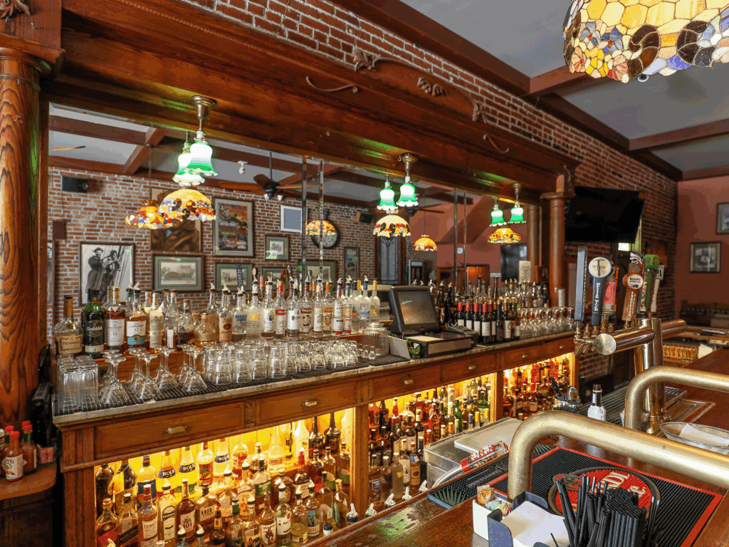 full bar at the jack london lodge saloon in sonoma county
