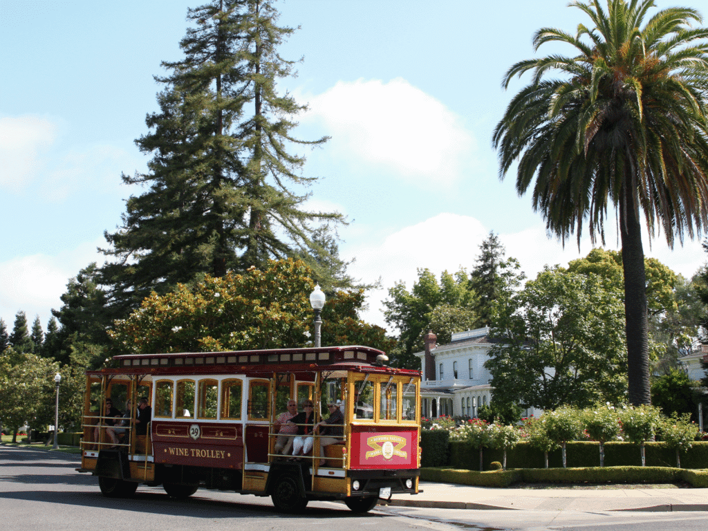 sonoma valley wine trolley that offer wine tours in sonoma county