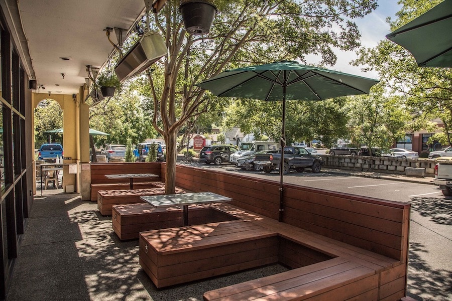 Street-side patio at Fogbelt Brewing Company in Santa Rosa