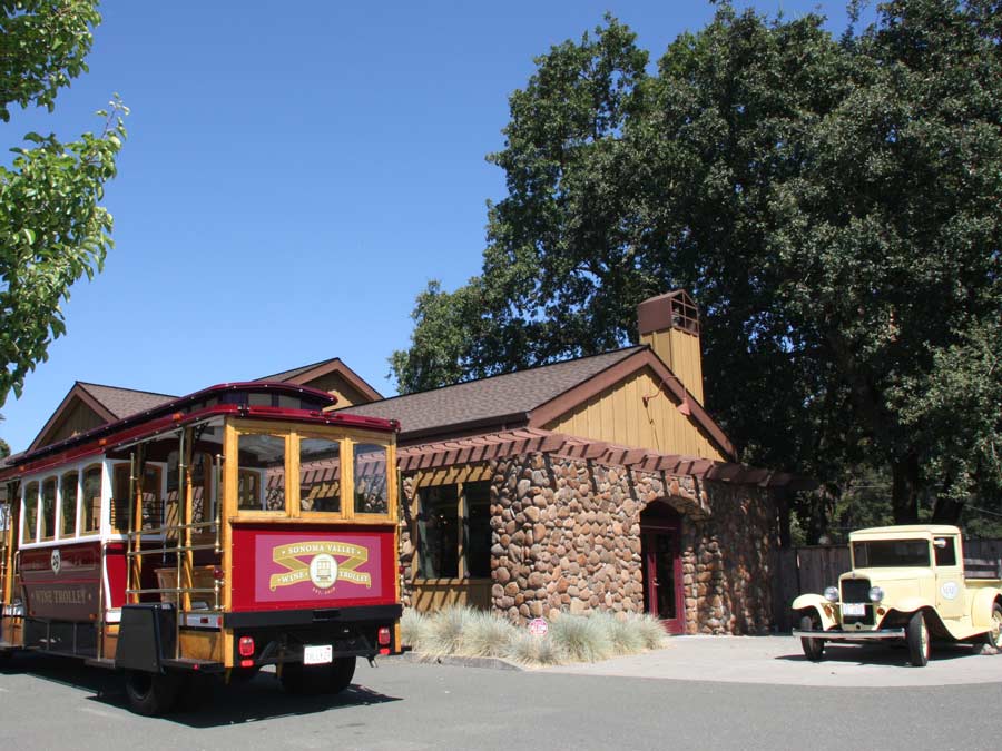 A group loooks at art adorning the wall at the Sonoma Valley Museum of Art in Sonoma County