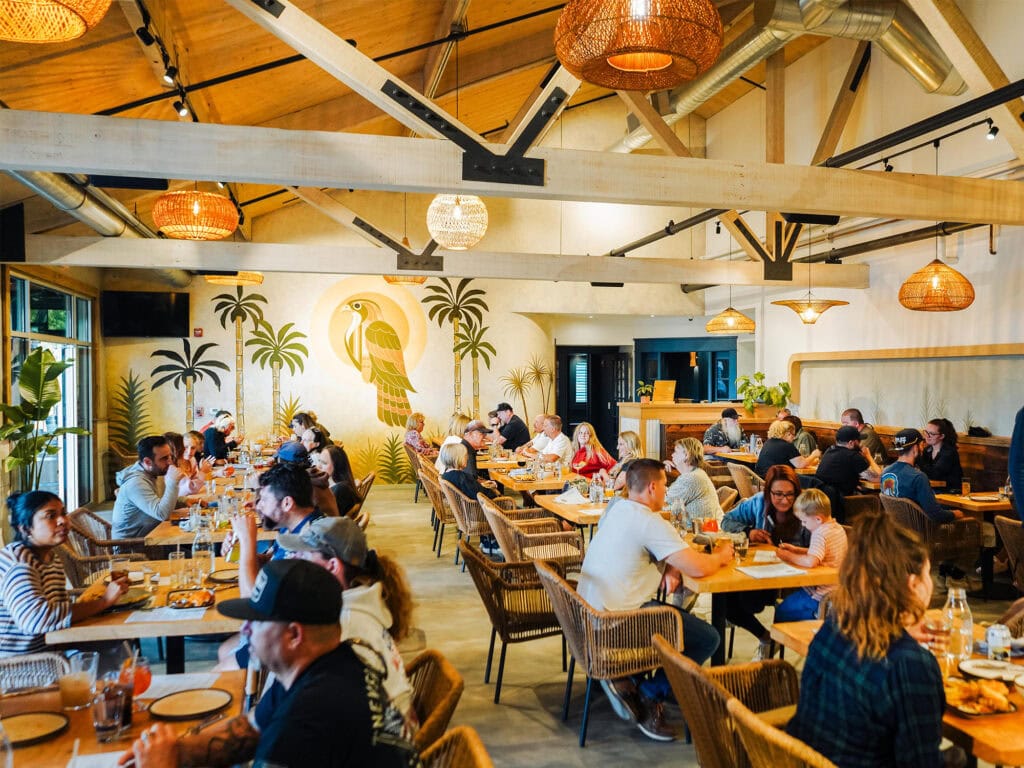 lots of people dining at waterhawk lake club restaurant in rohnert park sonoma county