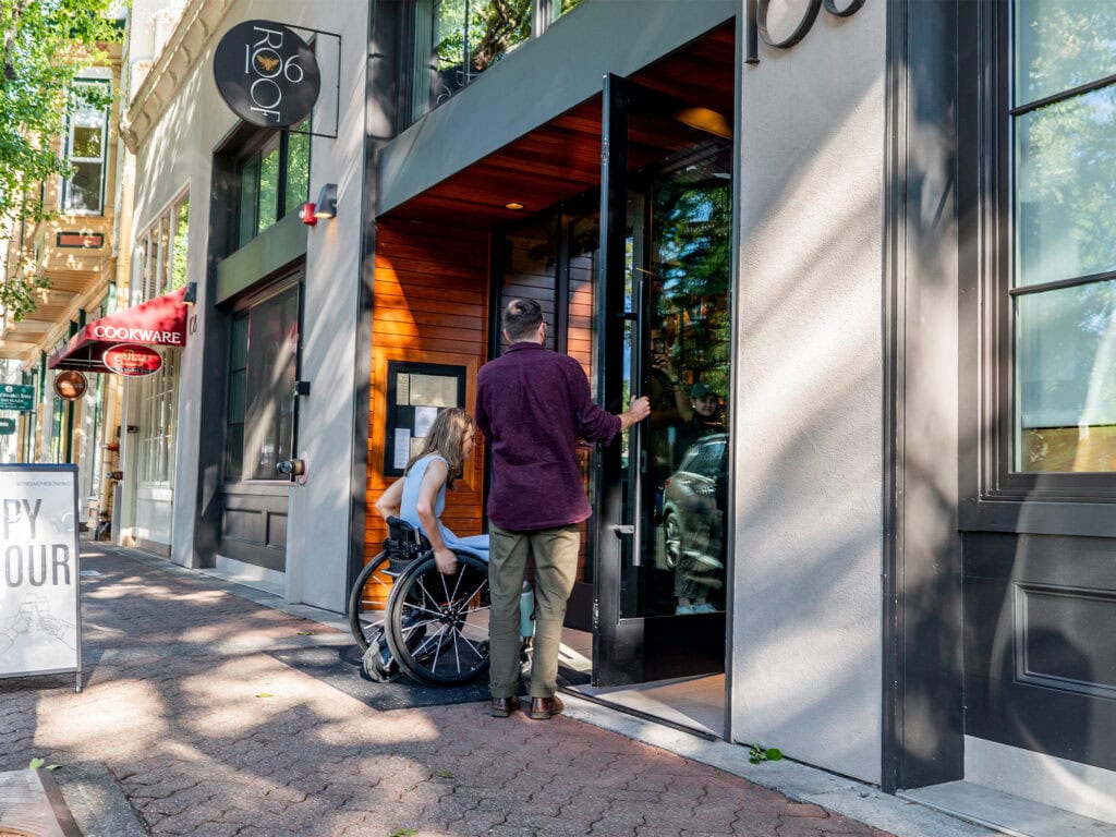 accessible dining at roof top 106 bar and restaurant in sonoma county